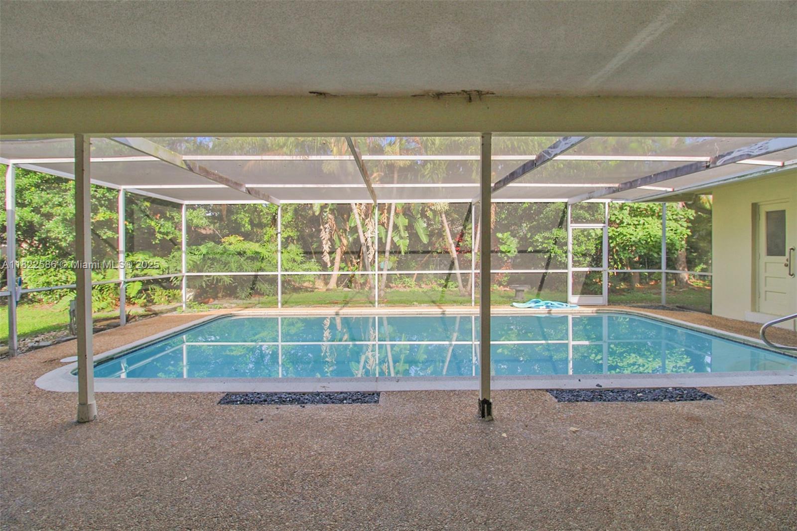 1531 Southwest 67th Terrace Plantation, FL 33317 - Photo 19 of 33