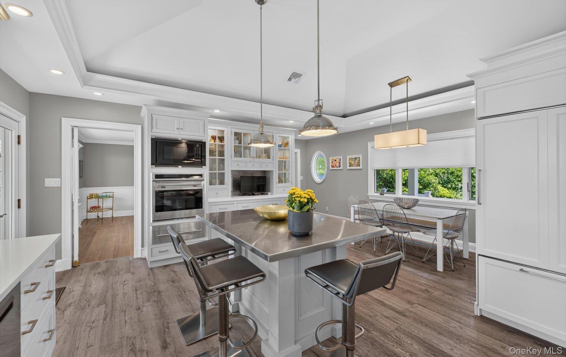 81 Lawrence Hill Road Huntington, NY 11743 - Photo 14 of 42