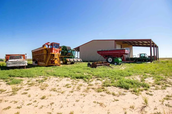 $1,997,977 | 1881 Happy Farm, Happy, TX 79042