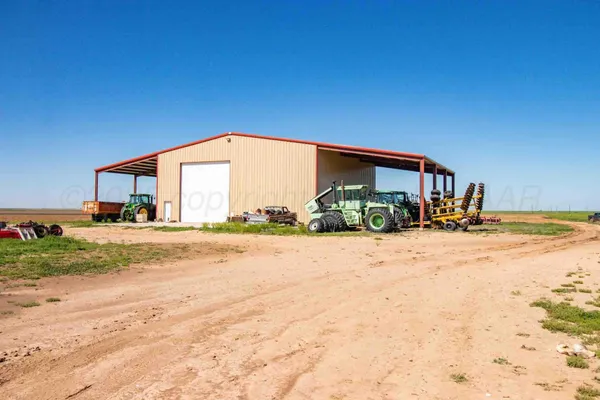 $1,997,977 | 1881 Happy Farm, Happy, TX 79042