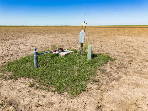 $1,997,977 | 1881 Happy Farm, Happy, TX 79042