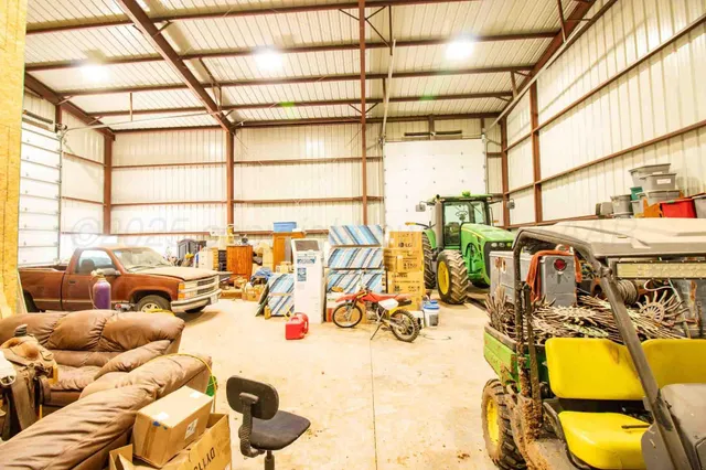 $1,997,977 | 1881 Happy Farm, Happy, TX 79042