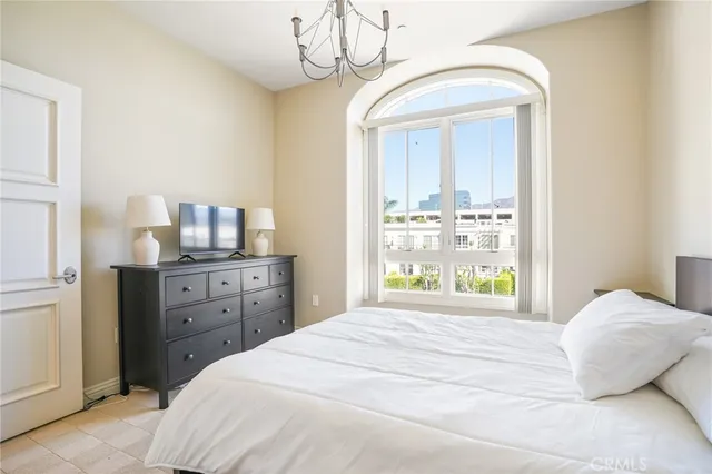 $6,000 | 603-603 Caruso Avenue, Glendale, CA 91210