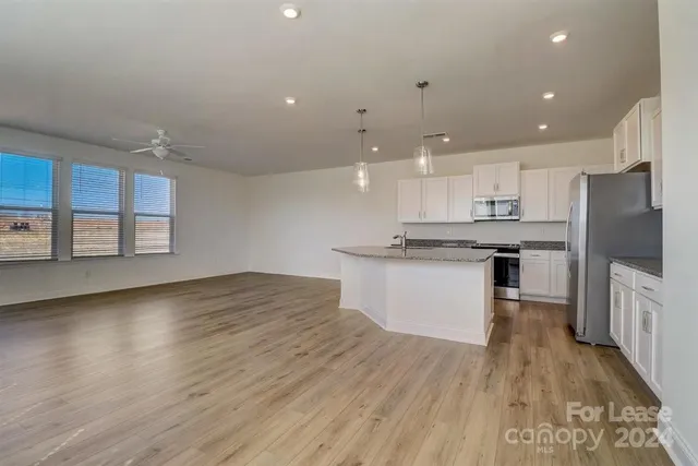 $1,801 | 3853 Hayden Lane, Unit LITCHFIELD, Terrell, NC 28682