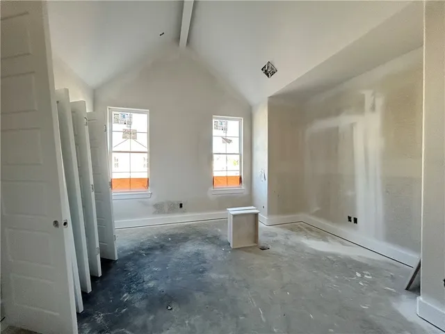 a view of empty room with window