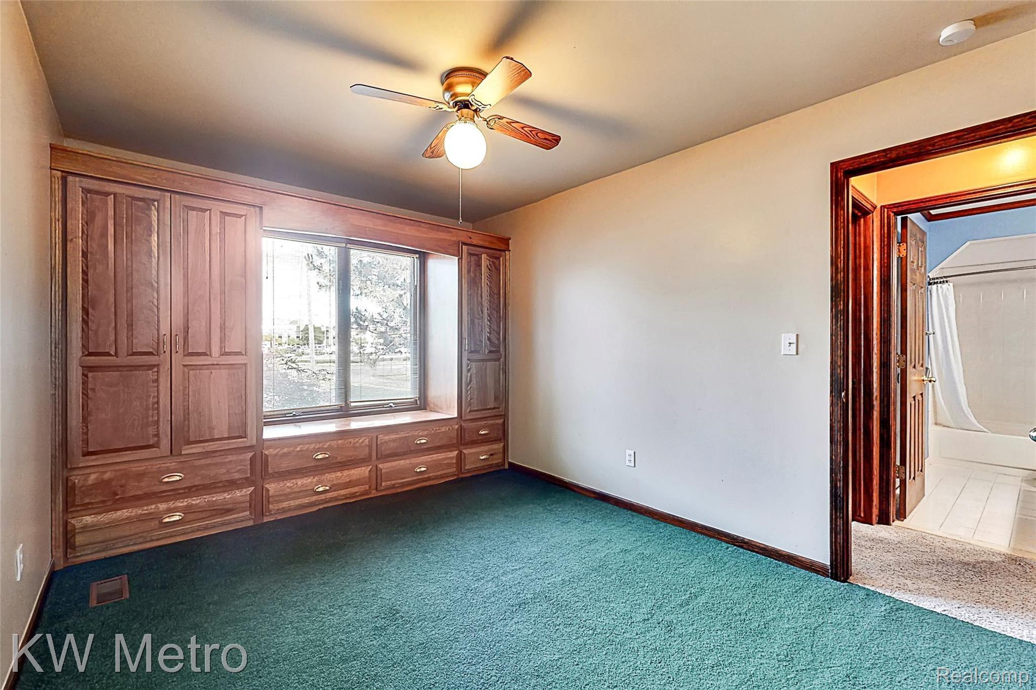 6192 Inkster Road Dearborn Heights, MI 48127 - Photo 25 of 34 Bedroom #3 (2).jpg