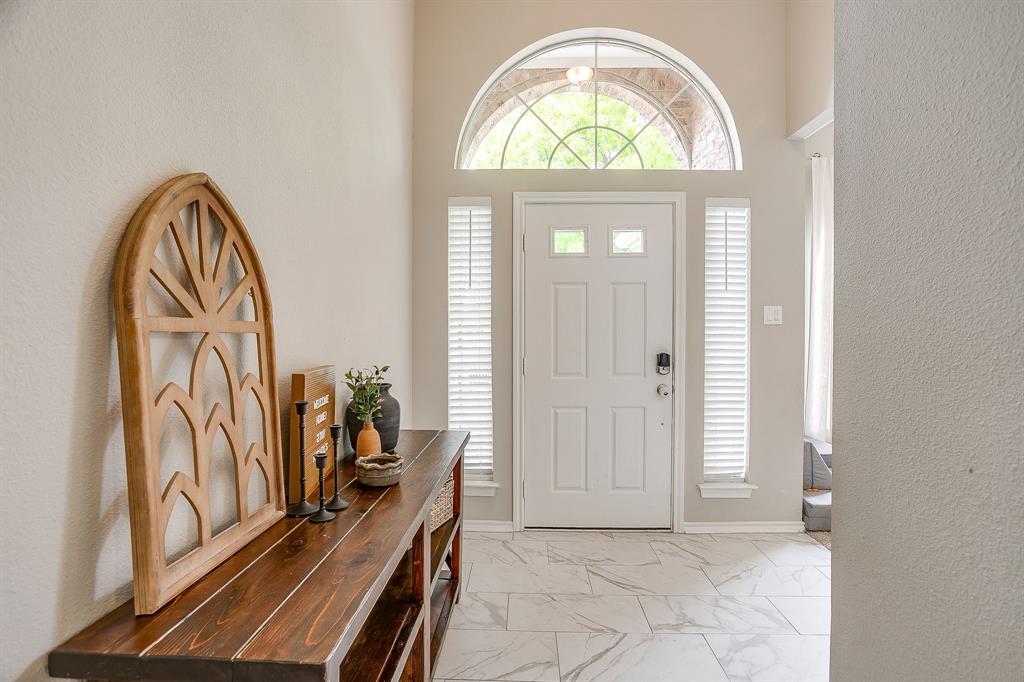 2107 Nichols Trail Mansfield, TX 76063 - Photo 3 of 39
