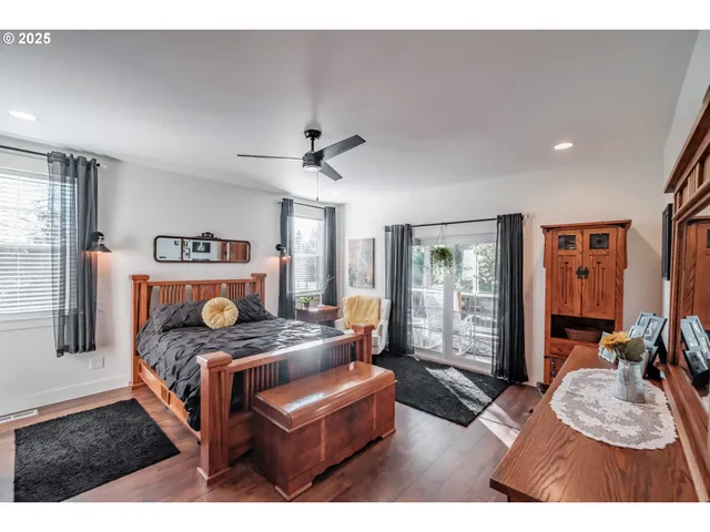 $710,000 | 41222 Highway 228, Sweet Home, OR 97386