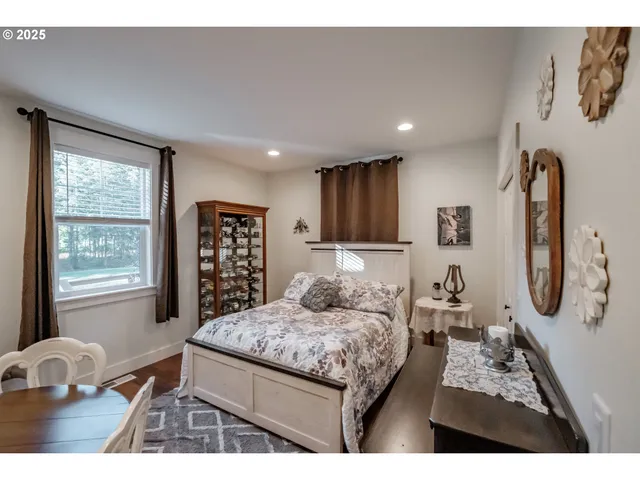 $710,000 | 41222 Highway 228, Sweet Home, OR 97386