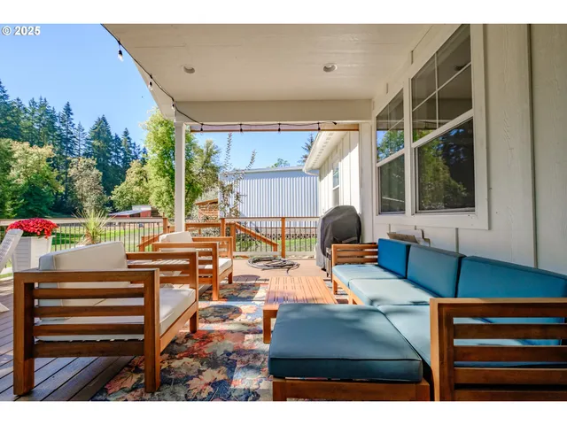 $710,000 | 41222 Highway 228, Sweet Home, OR 97386