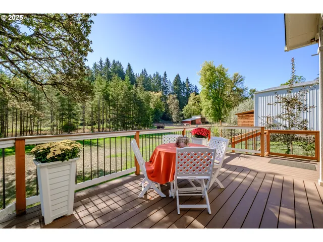 $710,000 | 41222 Highway 228, Sweet Home, OR 97386