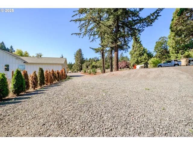 $710,000 | 41222 Highway 228, Sweet Home, OR 97386