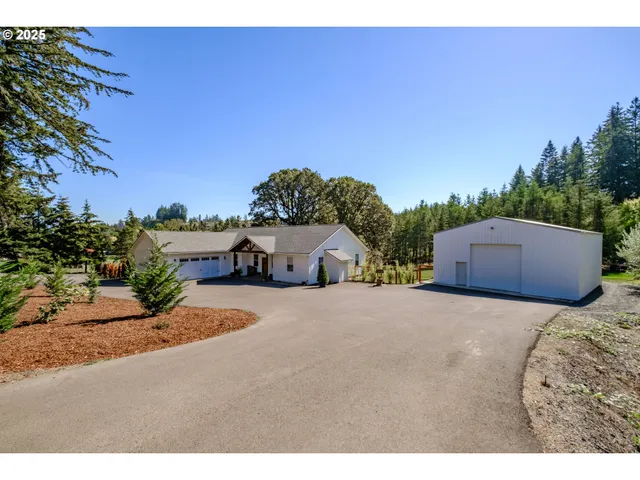 $710,000 | 41222 Highway 228, Sweet Home, OR 97386