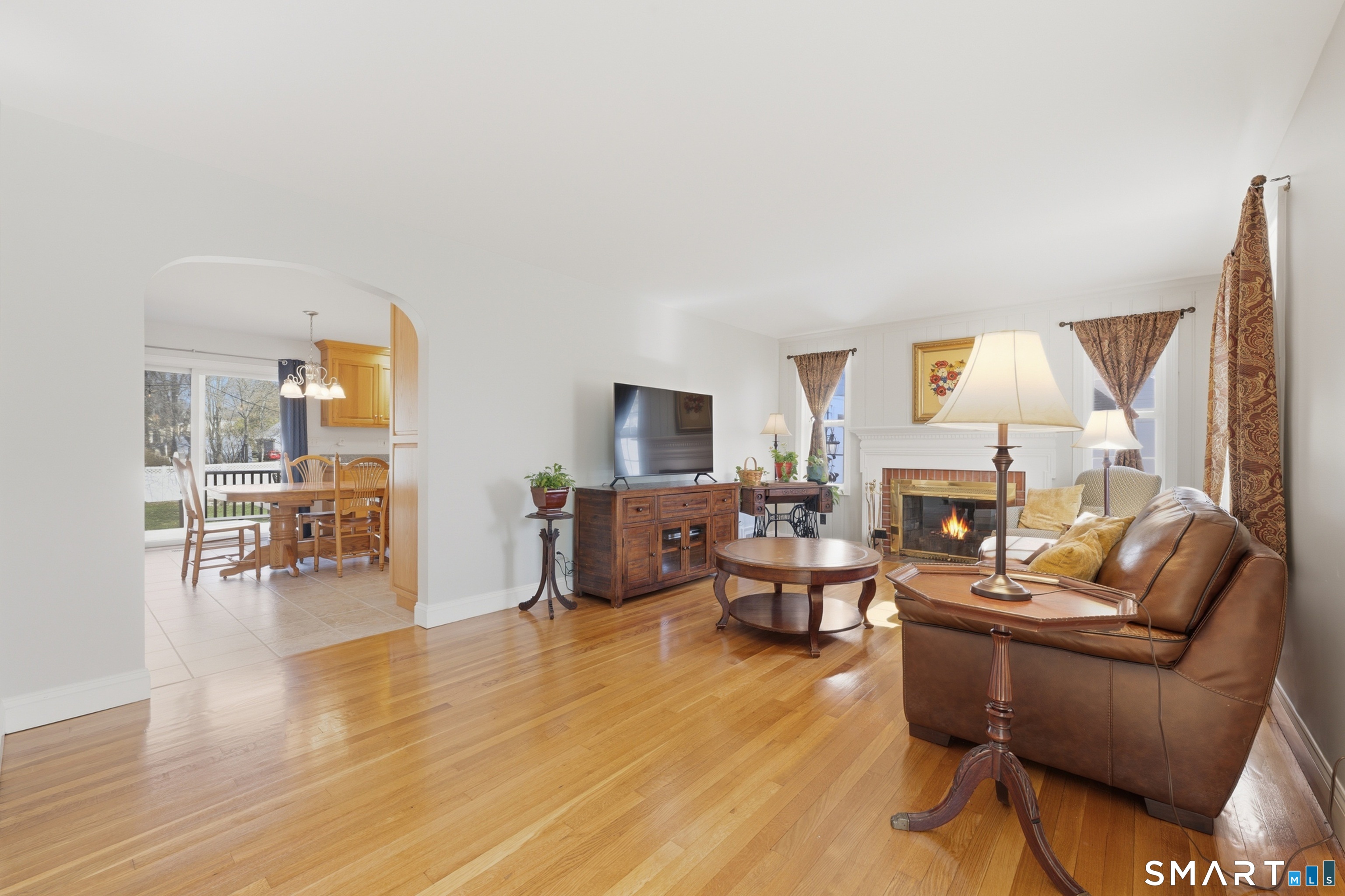 5 Arrowhead Road Trumbull, CT 06611 - Photo 3 of 35