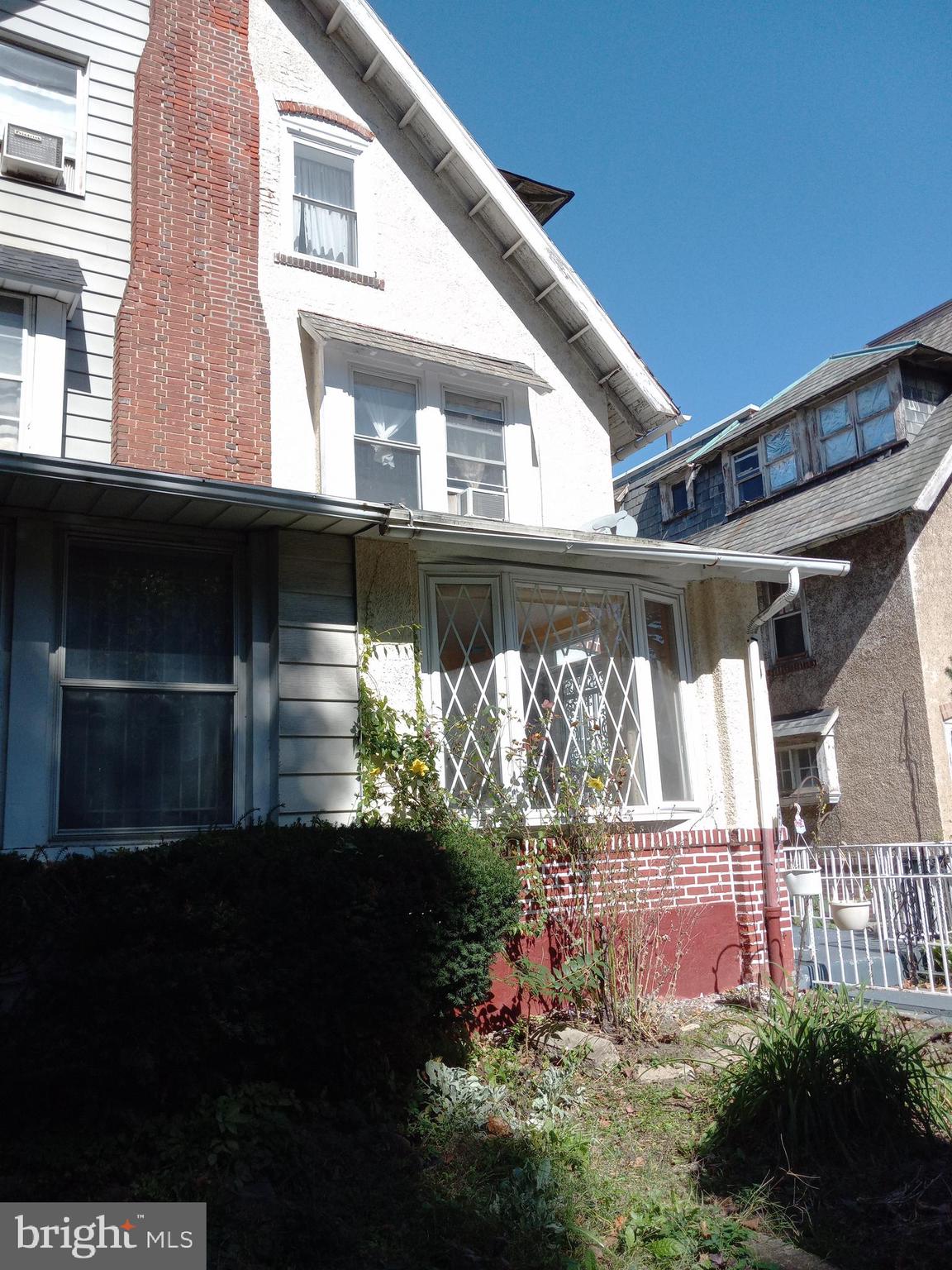 6105 Nassau Road Philadelphia, PA 19151 - Photo 2 of 72 Gallery Image 2