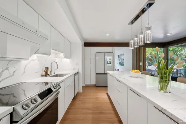 $1,448,000 | 2 Lyford Drive, Unit 6, Tiburon, CA 94920