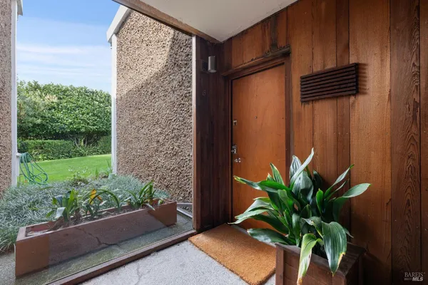 $1,448,000 | 2 Lyford Drive, Unit 6, Tiburon, CA 94920