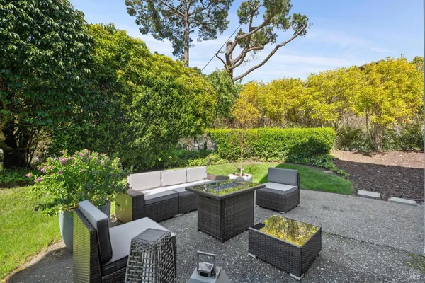 $1,448,000 | 2 Lyford Drive, Unit 6, Tiburon, CA 94920