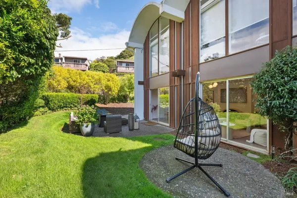 $1,448,000 | 2 Lyford Drive, Unit 6, Tiburon, CA 94920