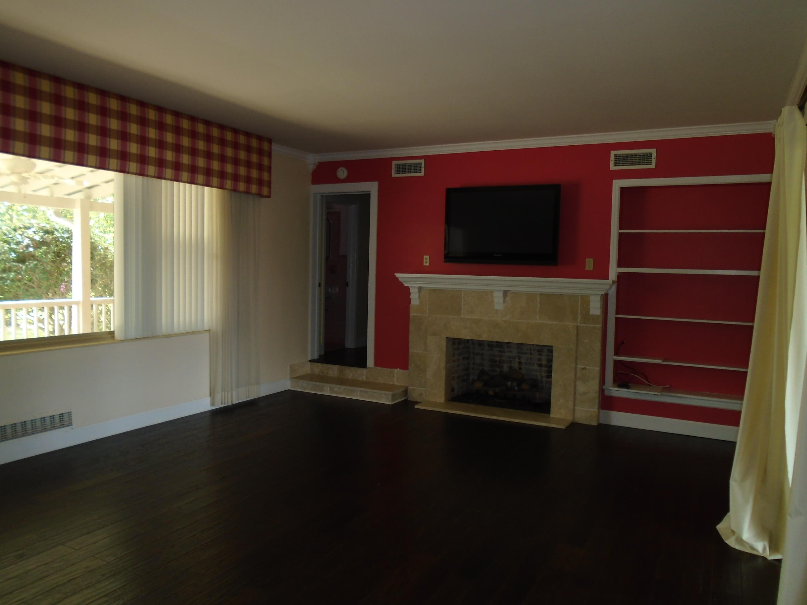 172 Huggins Road DeFuniak Springs, FL 32433 - Photo 5 of 24 172 Huggins 018.JPG
