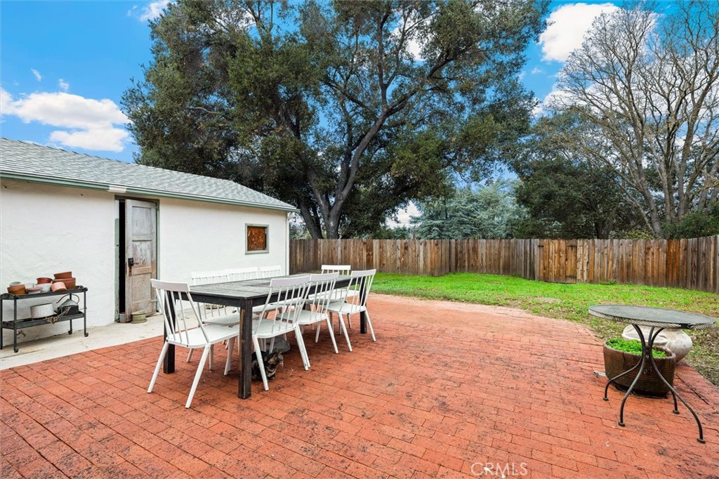 6505 Country Club Drive Atascadero, CA 93422 - Photo 3 of 31