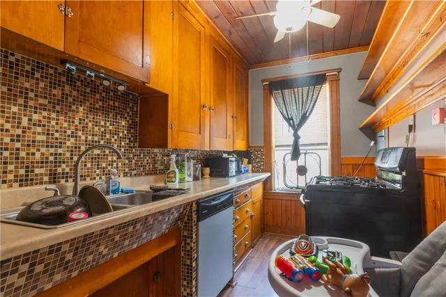 $649,900 | 3889 Mendon Road, Cumberland, RI 02864