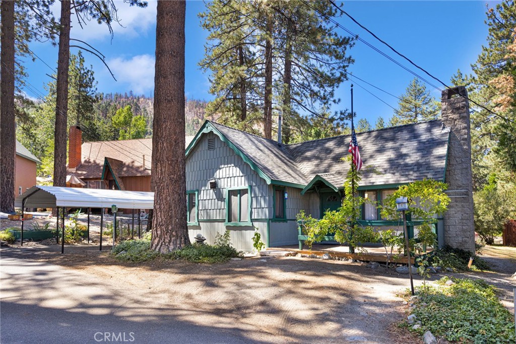 1038 Robin Road Wrightwood, CA 92397 - Photo 2 of 39 Gallery Image 2