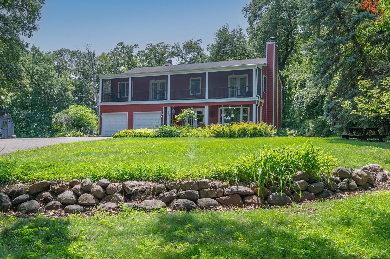 2530 Old Beach Road Excelsior, MN 55331 - Photo 3 of 39 Gallery Image 3