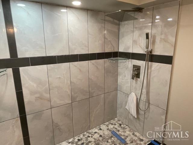 3562 Werk Road Cincinnati, OH 45248 - Photo 11 of 13