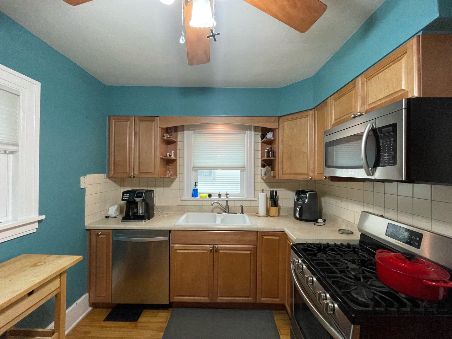 410 North Edwin Street Champaign, IL 61821 - Photo 13 of 30 Gallery Image 13