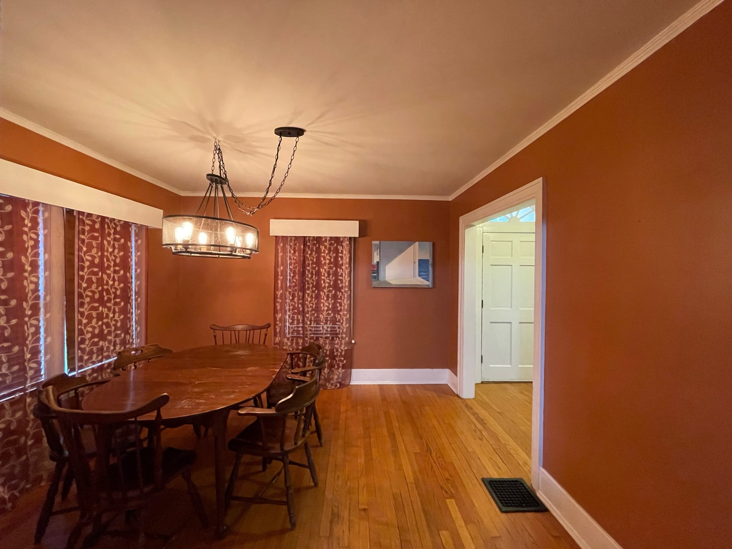410 North Edwin Street Champaign, IL 61821 - Photo 9 of 30 Gallery Image 9