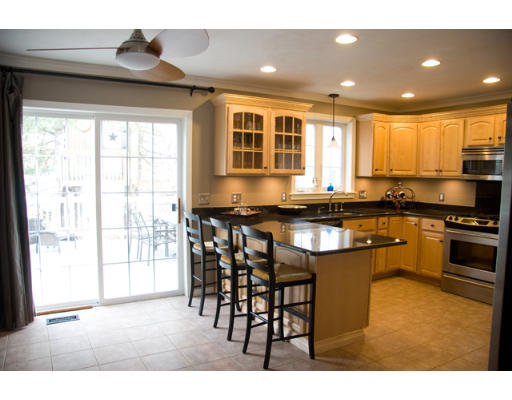 10 Mary Jane Road Franklin, MA 02038 - Photo 2 of 25 Gallery Image 2
