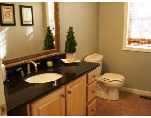 10 Mary Jane Road Franklin, MA 02038 - Photo 9 of 25 Gallery Image 9