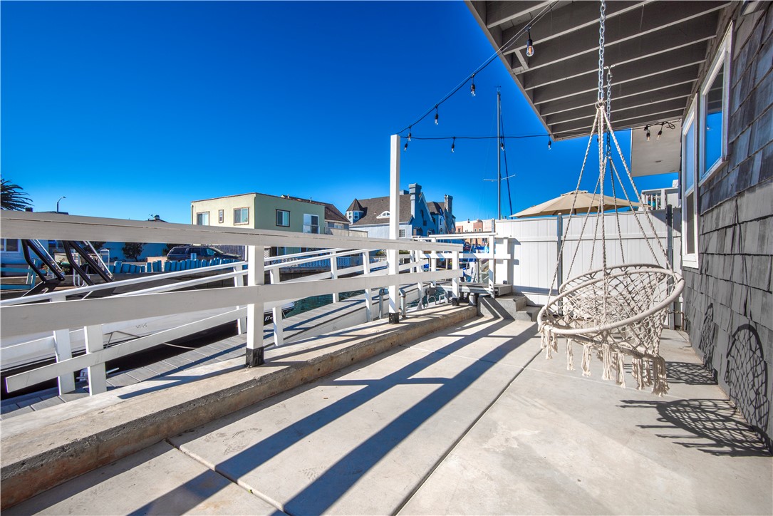 16791 Bayview Drive Huntington Beach, CA 90742 - Photo 22 of 75