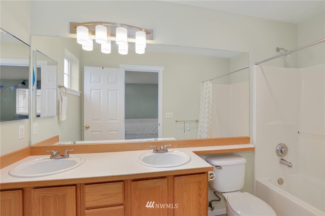 1413 Rooklidge Street DuPont, WA 98327 - Photo 16 of 25 Gallery Image 16