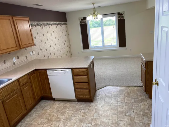 $299,900 | 240 Old Hickory Lane, Geneva, IN 46740