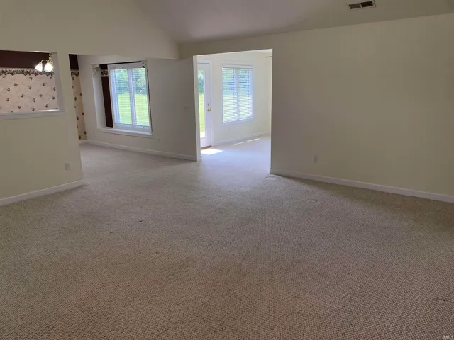 $299,900 | 240 Old Hickory Lane, Geneva, IN 46740