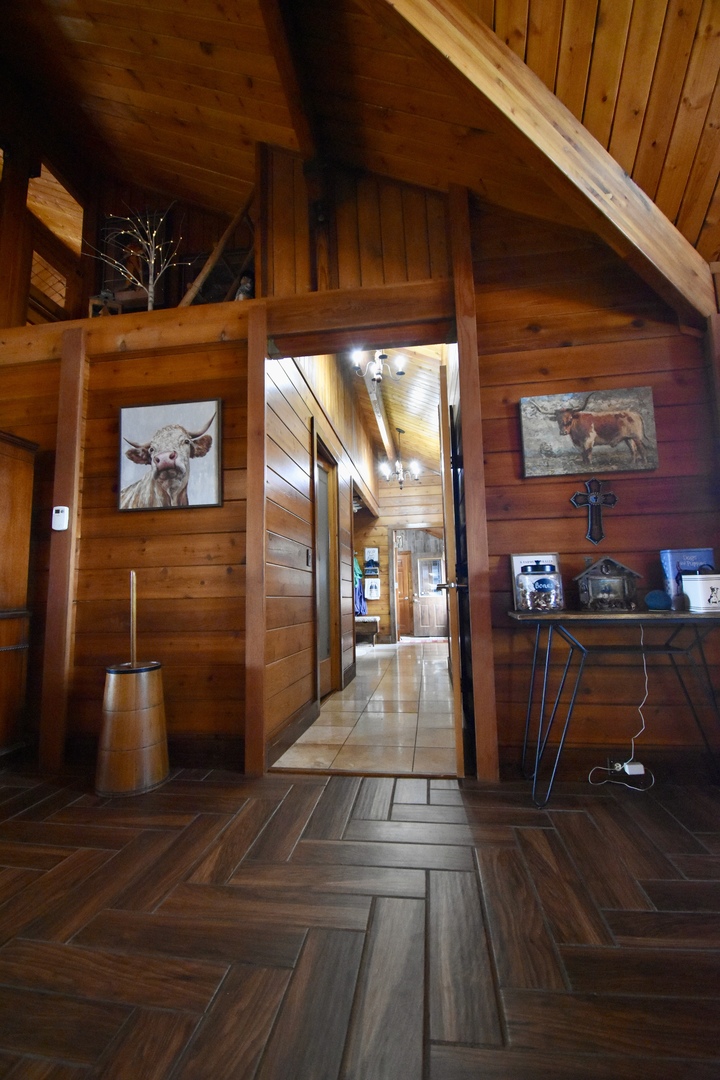 2951 North 28th Road Seneca, IL 61360 - Photo 23 of 53 a view of a balcony with seating space