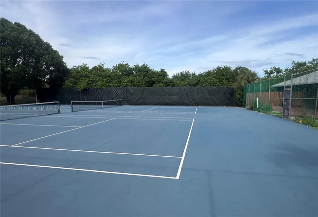 a view of a tennis court