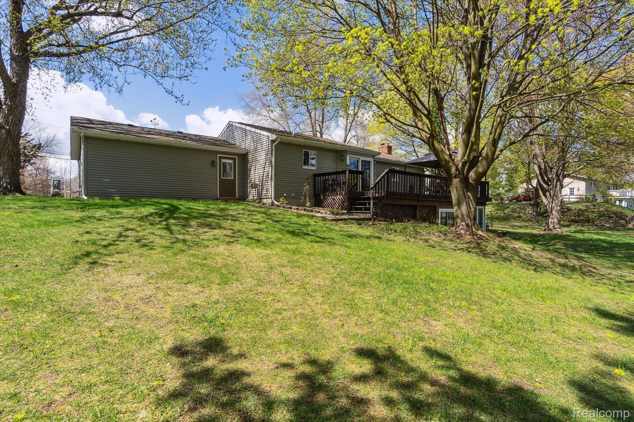 3320 Ludwig Road Oxford, MI 48371 - Photo 35 of 39 Gallery Image 35