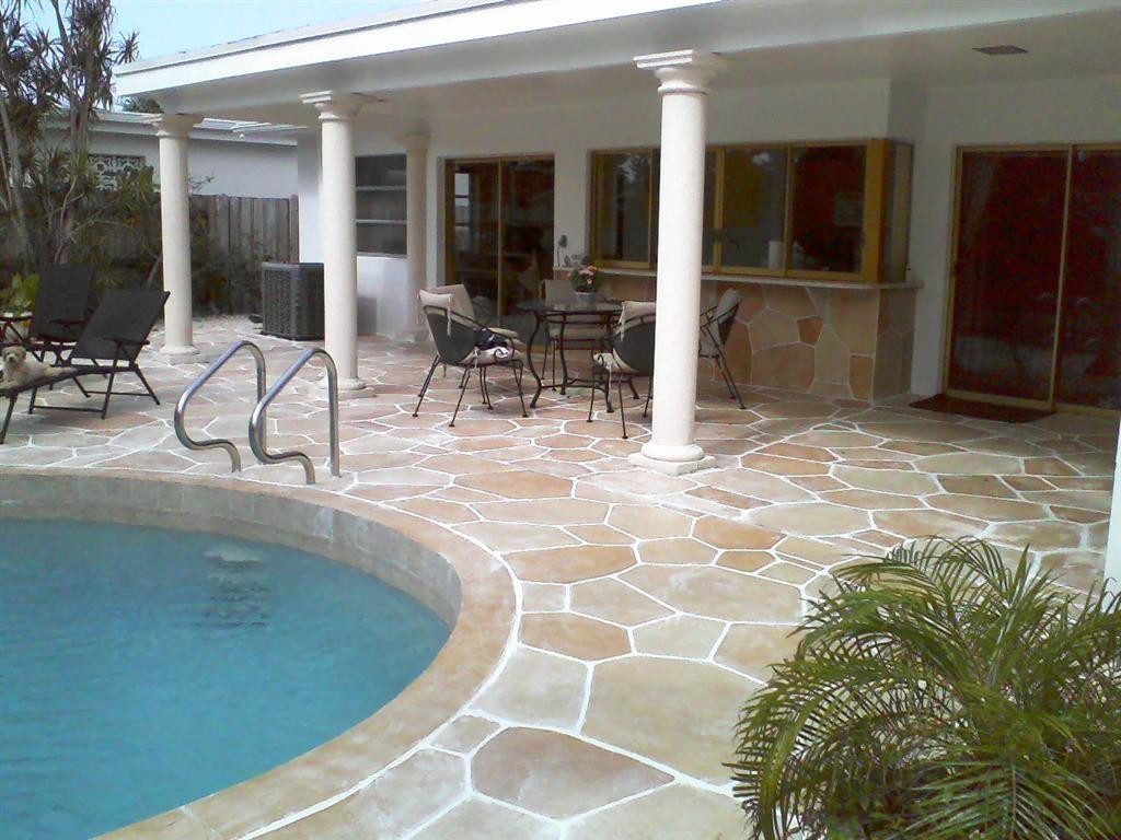 2104 North 31st Road Hollywood, FL 33021 - Photo 2 of 4 Photo 2