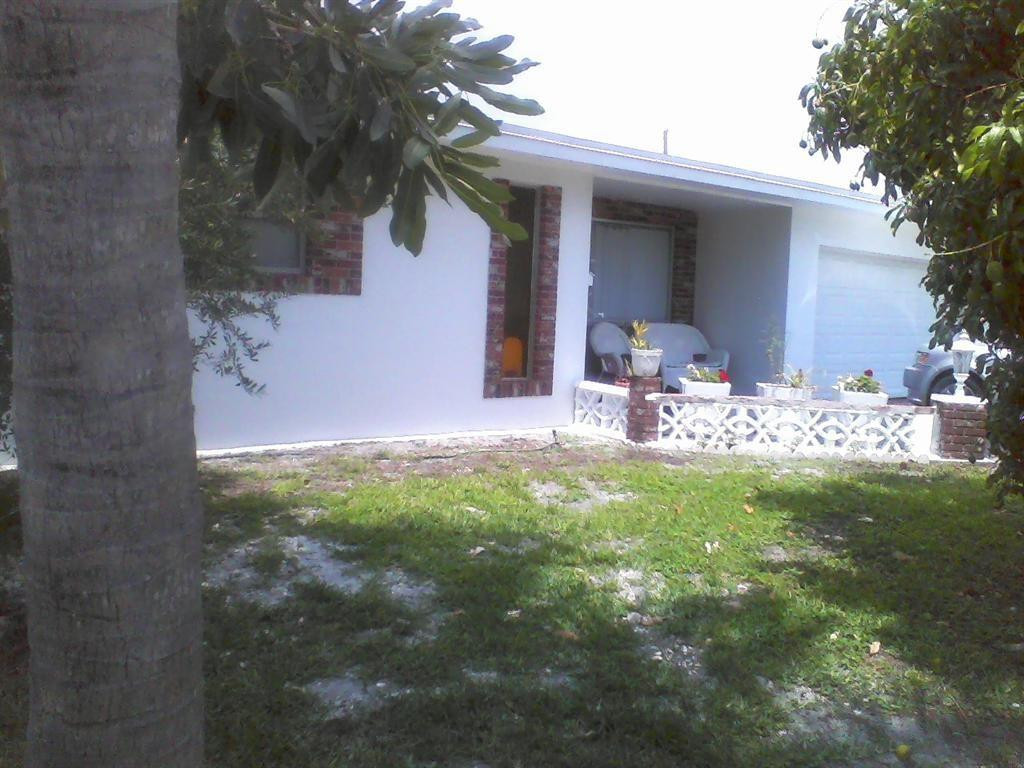 2104 North 31st Road Hollywood, FL 33021 - Photo 4 of 4 Photo 4