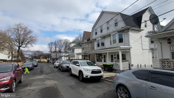 $1,395 | 262 Indiana Avenue, Shenandoah, PA 17976