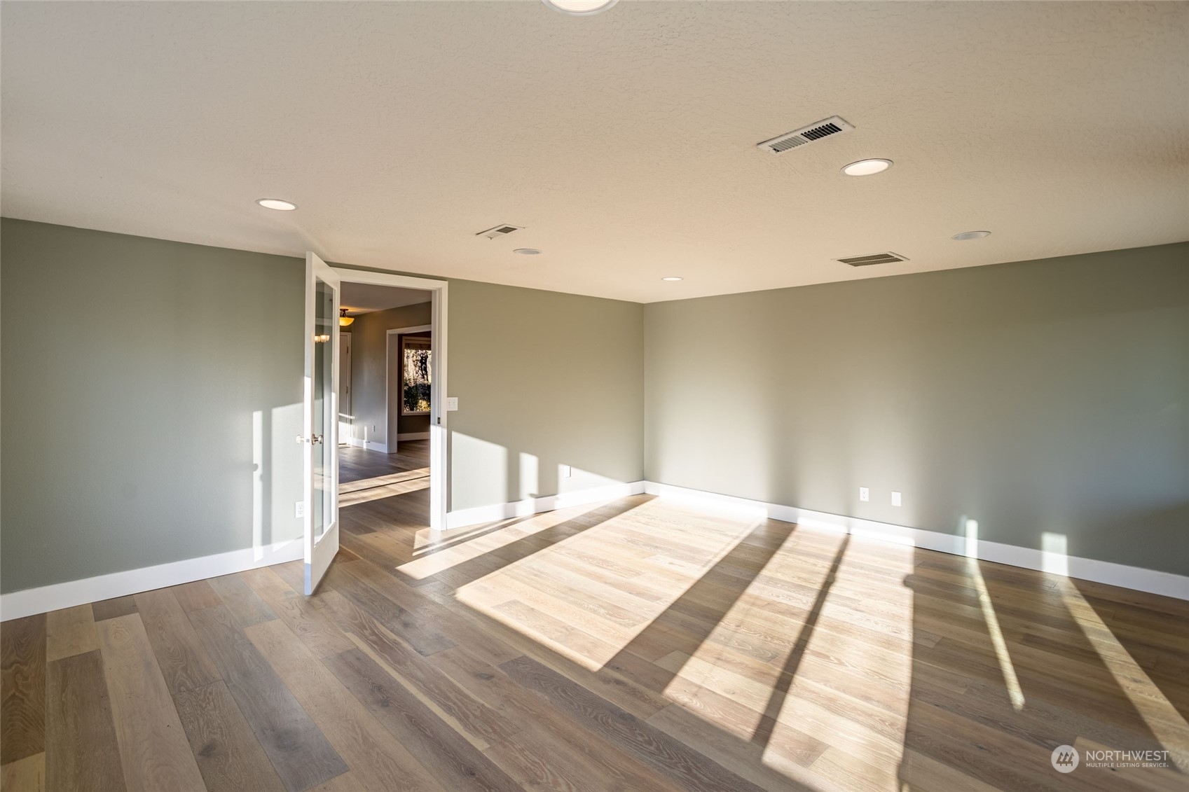 150 Logan Hill Road Chehalis, WA 98532 - Photo 14 of 40 a view of a room with wooden floor