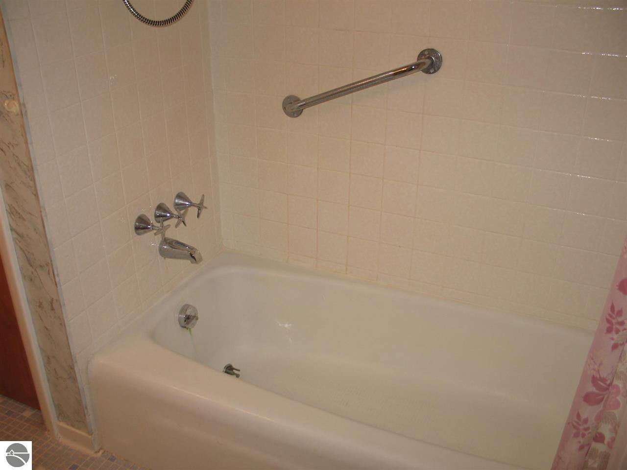 8562 Ora Lake Road Hale, MI 48739 - Photo 14 of 17 1748901-13.JPG