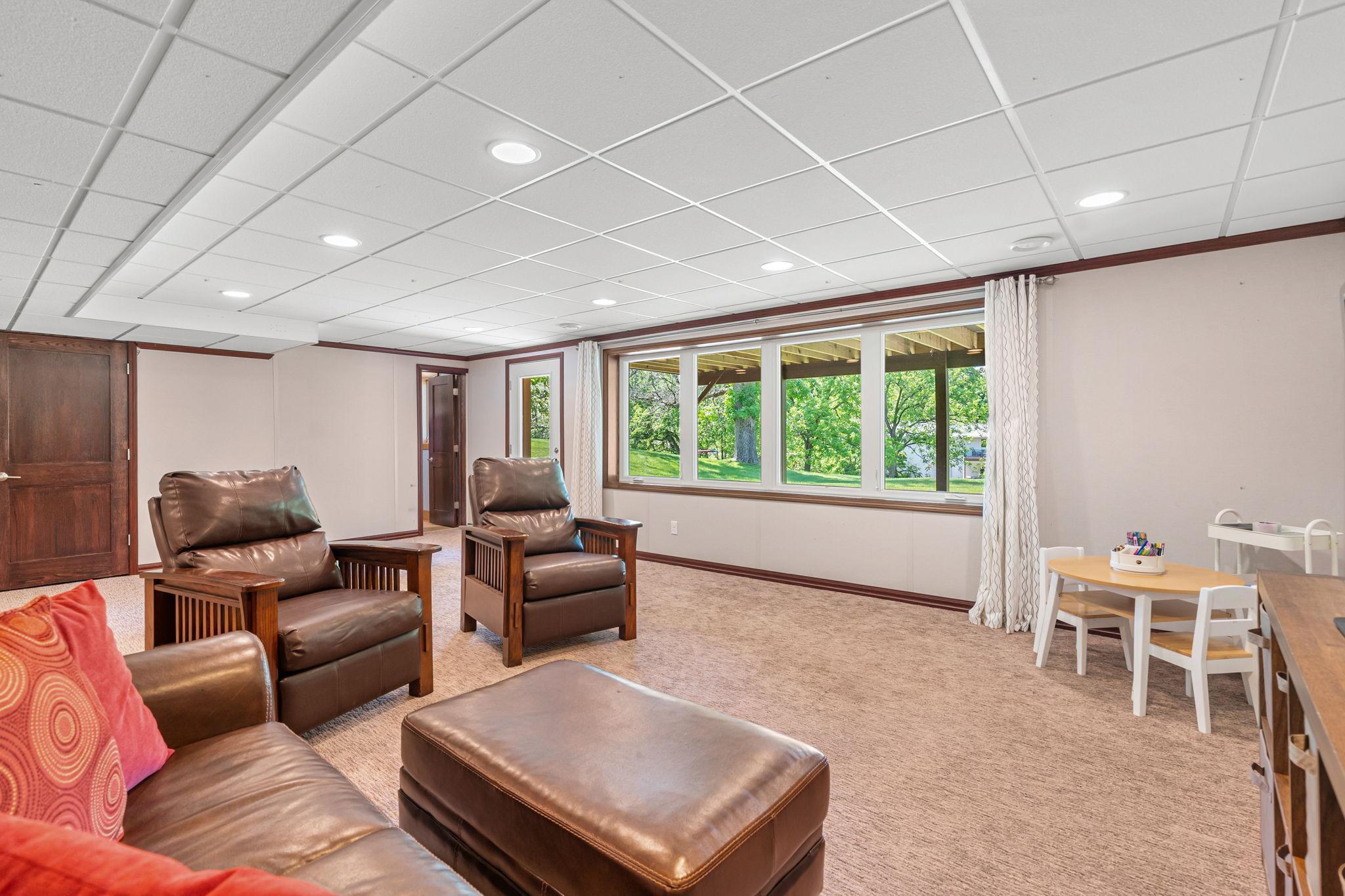 706 23rd Street Southwest Austin, MN 55912 - Photo 19 of 28