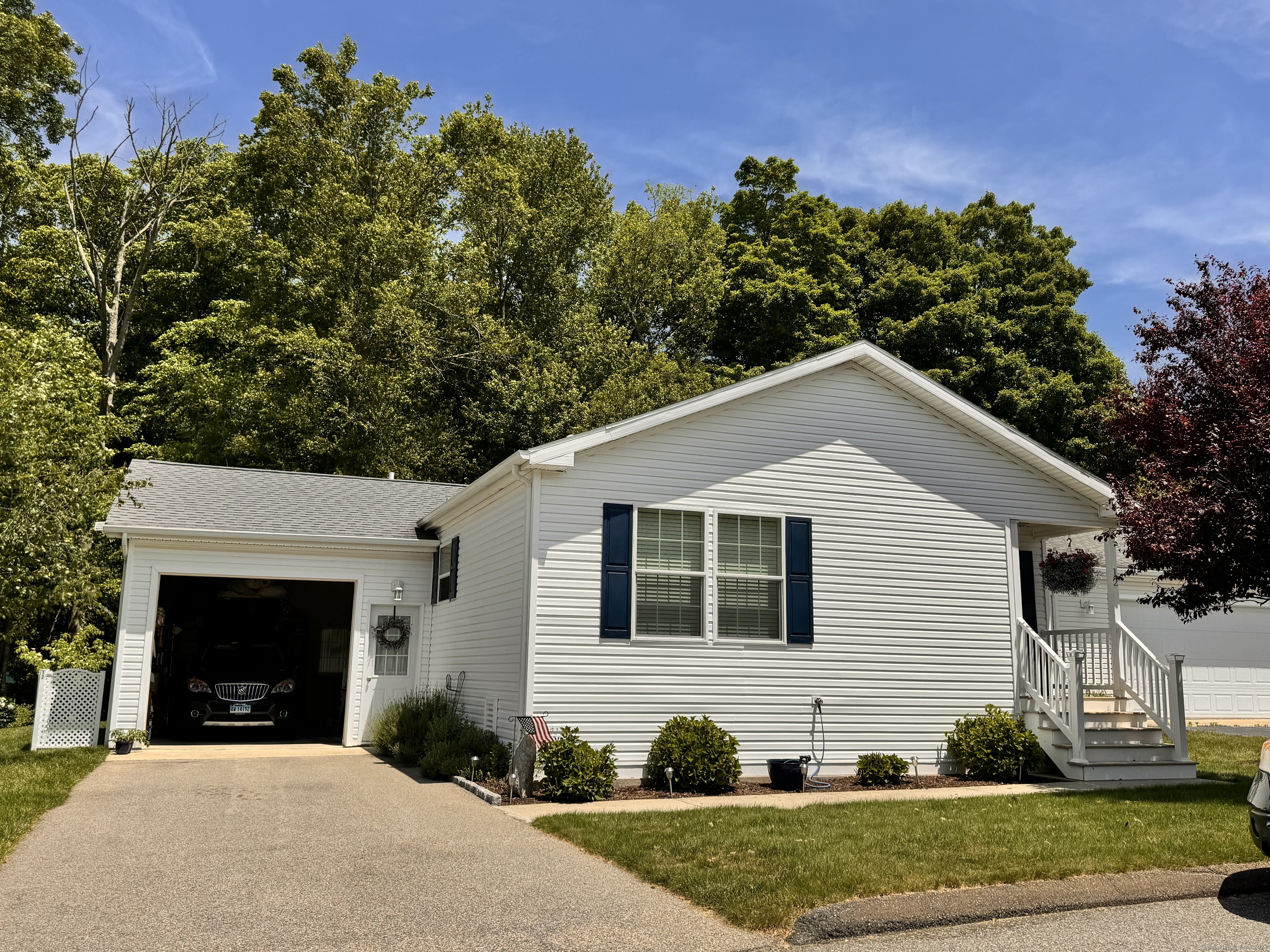 12 Cliff Road Ledyard, CT 06339 - Photo 1 of 1
