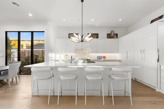 $20,000 | 3771 Almazan Drive, Dallas, TX 75220