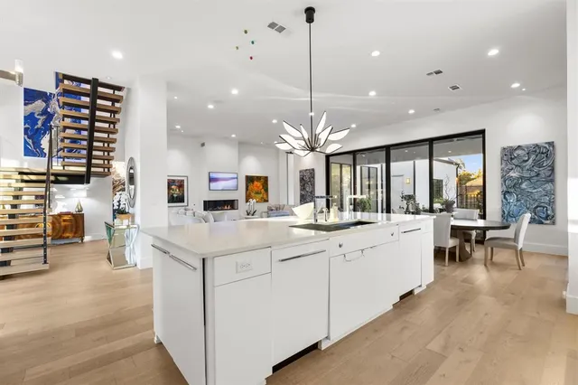 $20,000 | 3771 Almazan Drive, Dallas, TX 75220