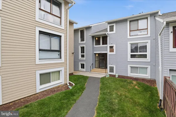$319,900 | 8601 Sacramento Drive, Unit F, Alexandria, VA 22309